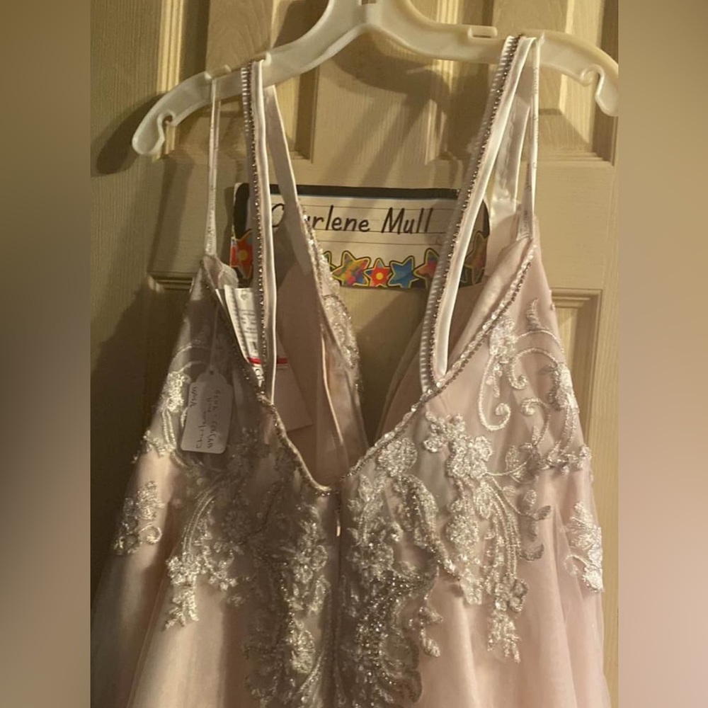 Wedding Dress - Picture 2 of 3